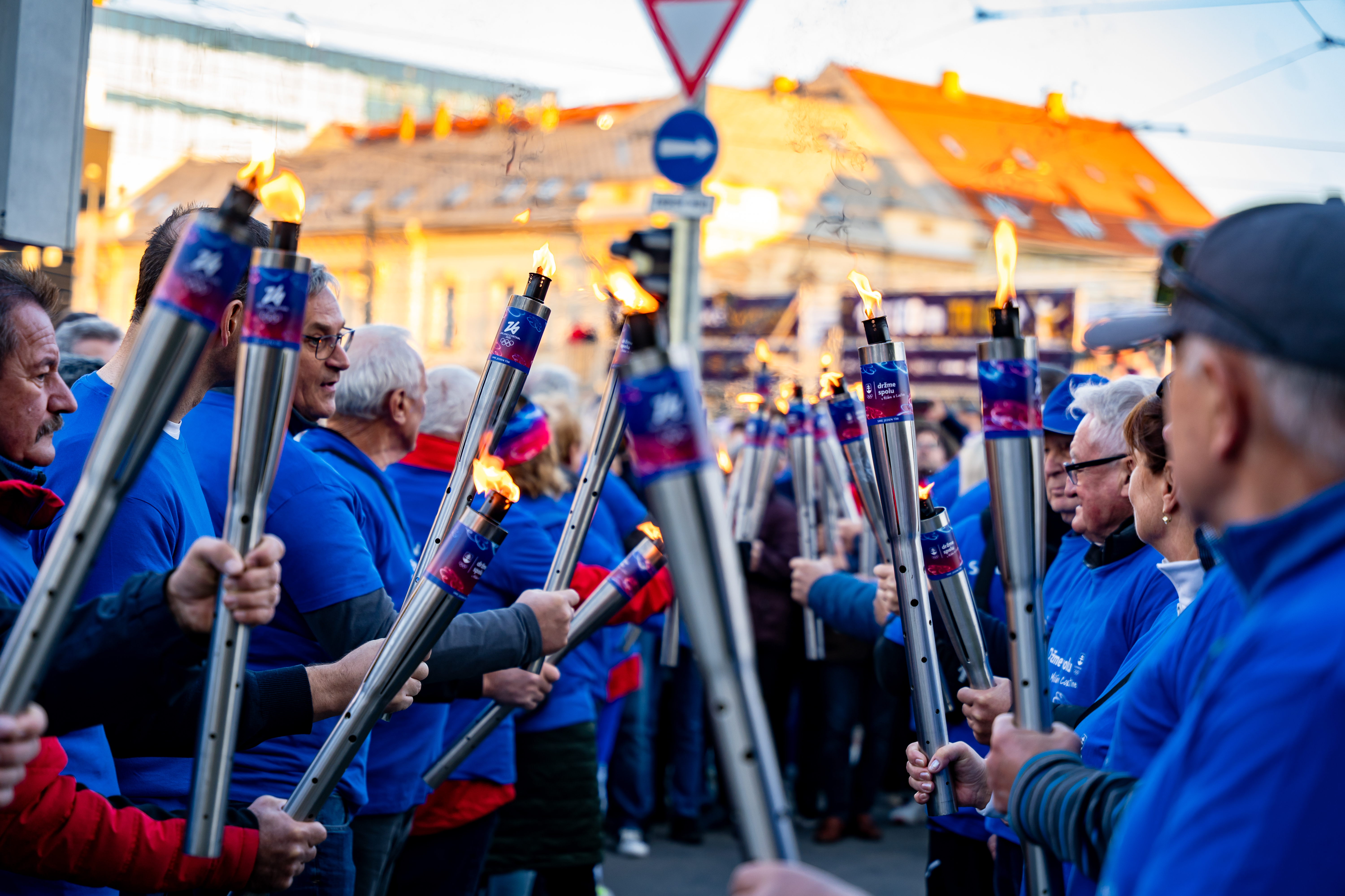 Slavnostne zapalenie Maratonskeho ohna -38
